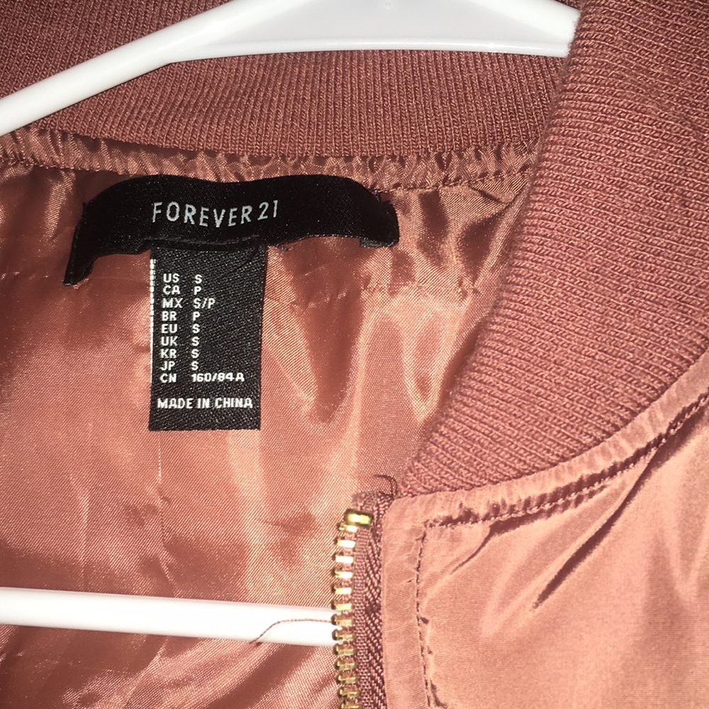 Pink F21 Puffer jacket - Picture 4 of 4